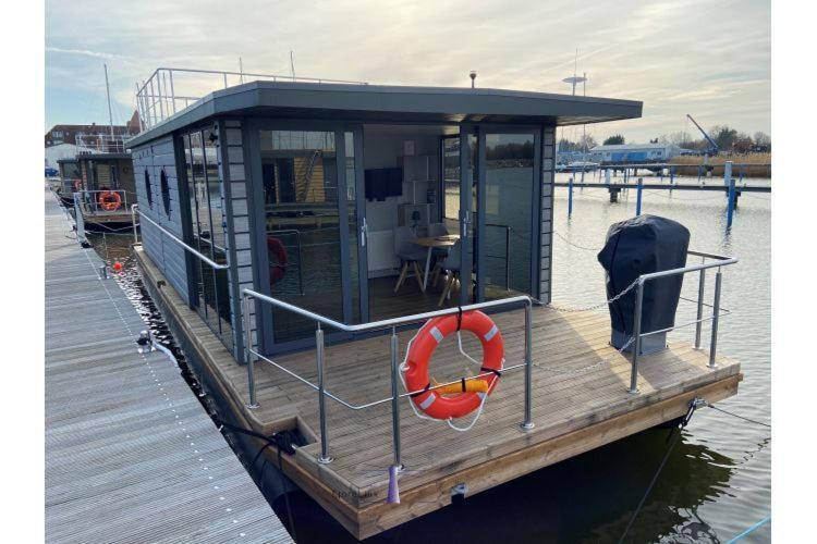 Hausboot Fjord Vela Mit Biosauna In Barth Luaran gambar