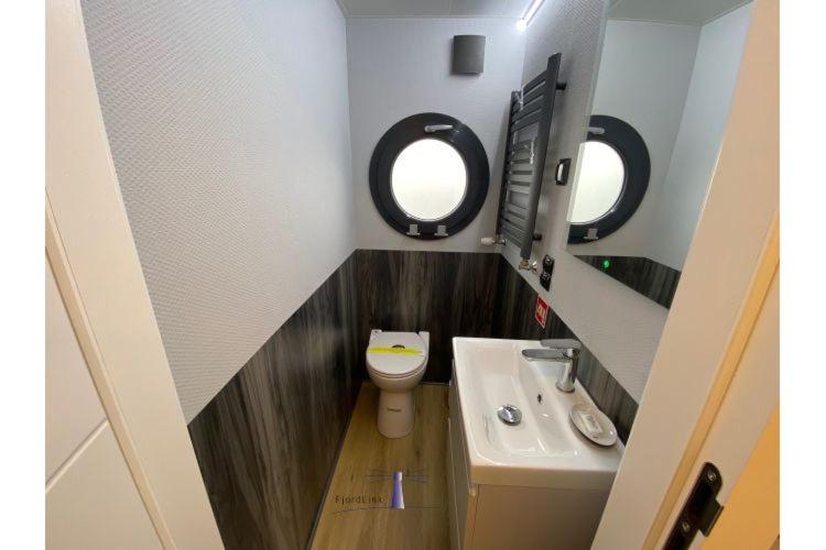 Hausboot Fjord Vela Mit Biosauna In Barth Luaran gambar